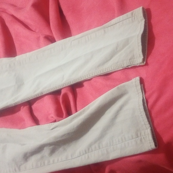 Levi's 511 straight legs tan men sz 32/32_tears on the inside of both legs. - Picture 8 of 13